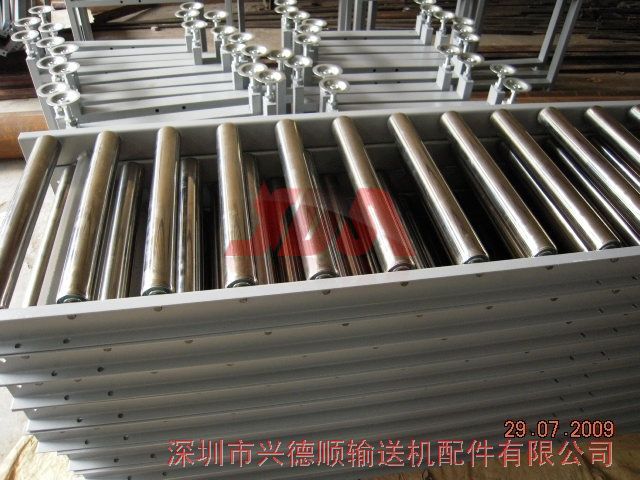 Ladder roller conveyor